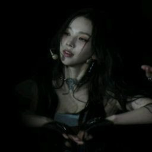 Meet your Posher, Rosa - Picture 1 of 1